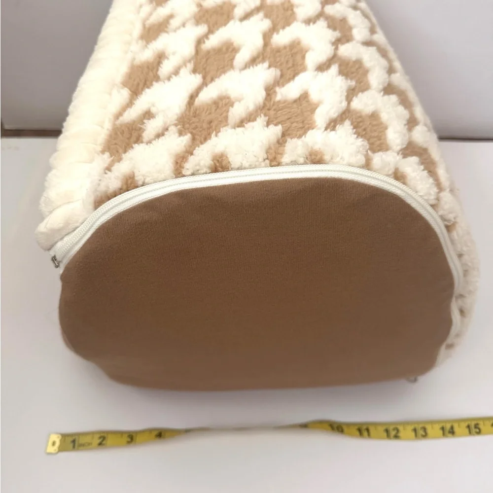 Cozy Dog House Sm NEW